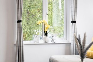 Interior - Modern Bolton Retreat - Stylish Comfort (Greater Manchester)