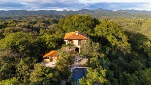 Exterior - Villa la Ventana - Villa and Casita overlooking the Pacific Ocean near Nosara (Garza)