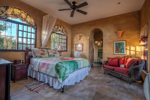 3 bedrooms, desk, free WiFi, bed sheets