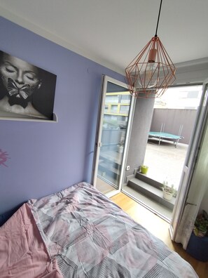 1 bedroom, WiFi, bed sheets