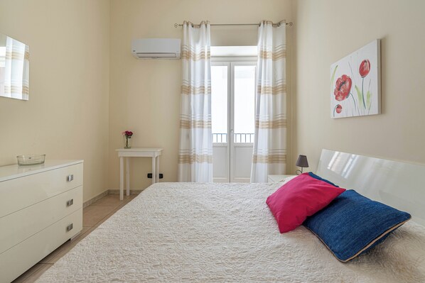 Appartement | 2 chambres, accès au Wi-Fi (inclus), literie fournie