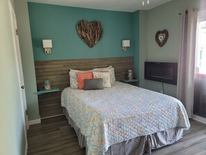 2 chambres, fer et planche à repasser, Wi-Fi, draps fournis