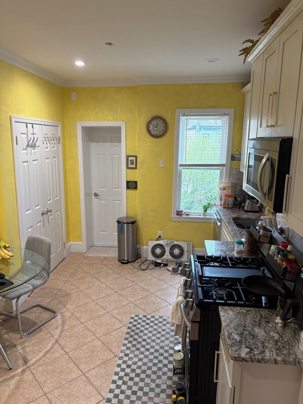 Microwave, oven, stovetop, dishwasher