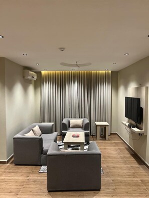 위성 채널 시청이 가능한 50인치 LED TV