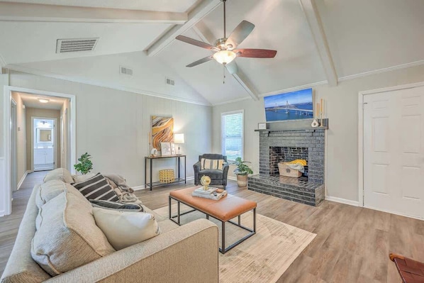 TV, fireplace, video games, offices