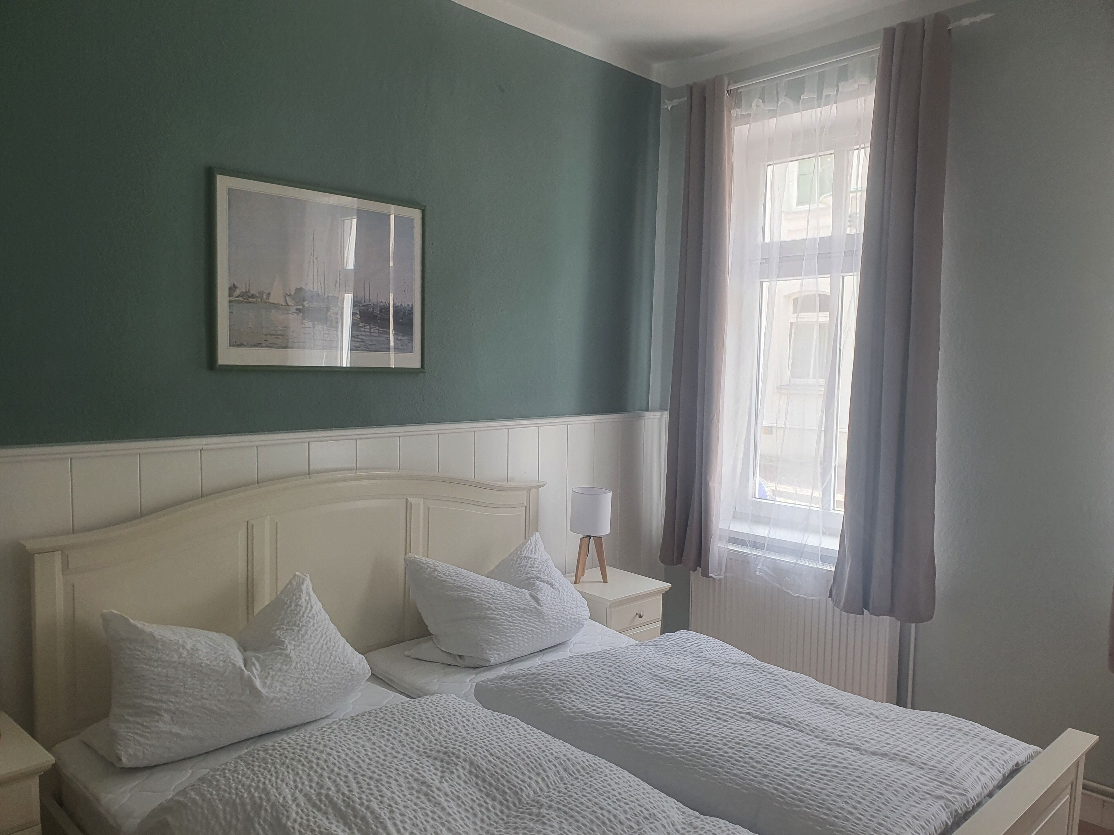 2 Schlafzimmer, Reisekinderbett, WLAN, Bettwäsche