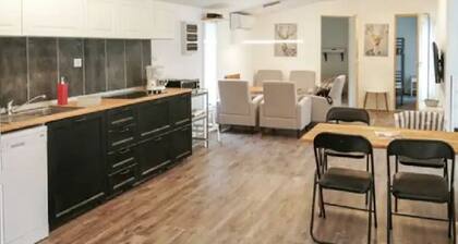 Nytt hus Bara 70 Meter Till Balatons Strand och Restauranger