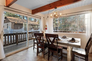 Dining - Hillcrest HappyNest - Hot Tub, Fire Pit, Gas BBQ, Pet-Friendly! (Big Bear Lake)