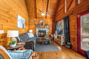 TV, fireplace, video games, offices - View, Location, 2 Fireplaces, Hot Tub, Honeymoon! (Sevierville)