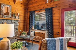 TV, fireplace, video games, offices - View, Location, 2 Fireplaces, Hot Tub, Honeymoon! (Sevierville)