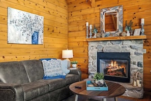 TV, fireplace, video games, offices - View, Location, 2 Fireplaces, Hot Tub, Honeymoon! (Sevierville)