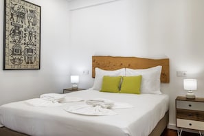 1 bedroom, travel cot, free WiFi, bed sheets