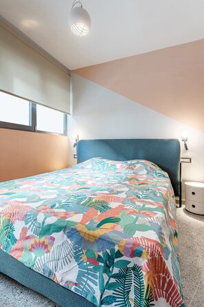 1 bedroom, in-room safe, iron/ironing board, free WiFi