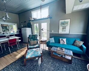 Smart-TV, bøker og printere