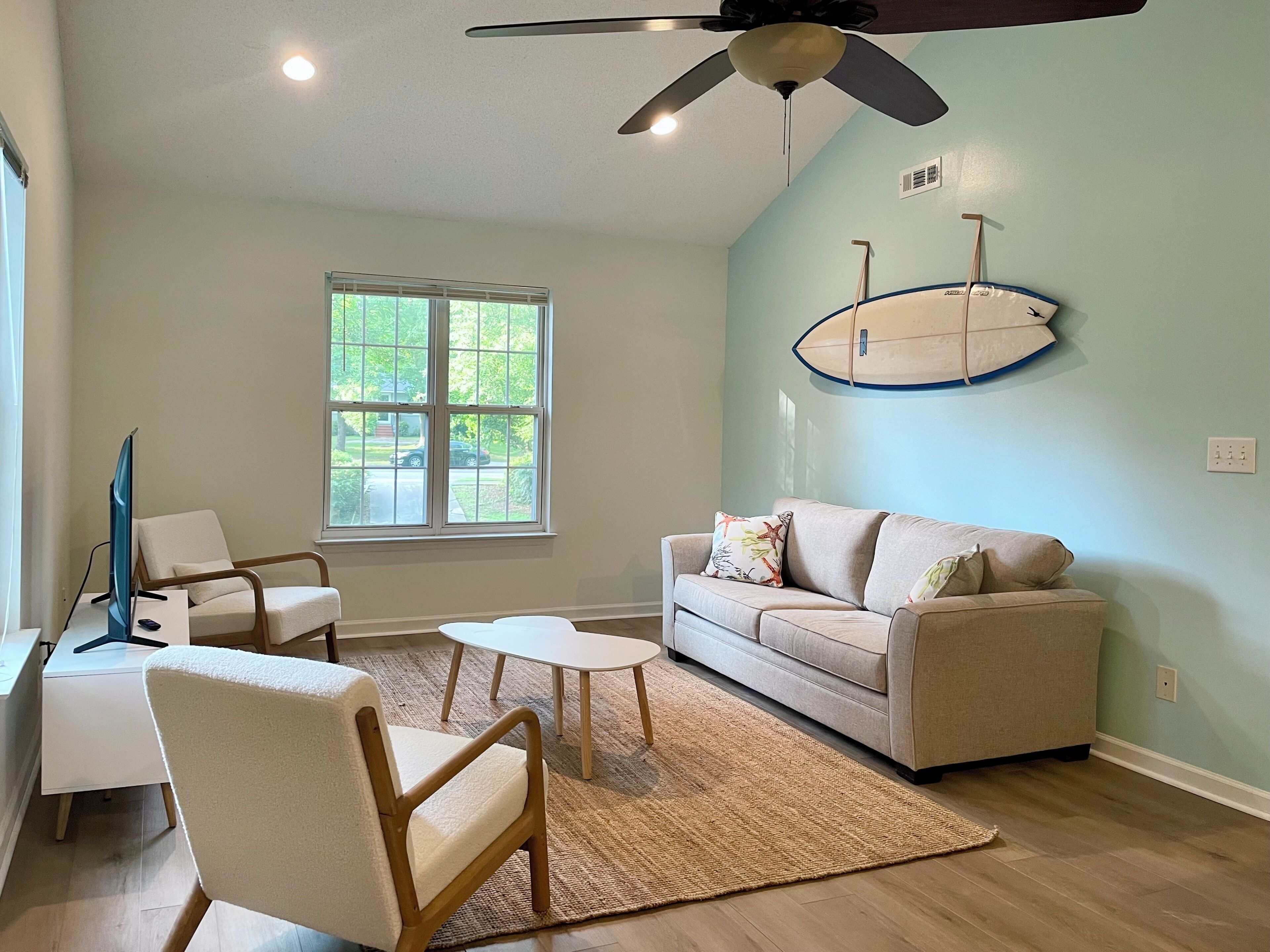 Guesthouse in Wilmington! 5 minutes to downtown, 15 minutes to the beach!