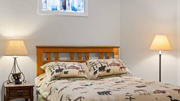 3 bedrooms, free WiFi, bed sheets