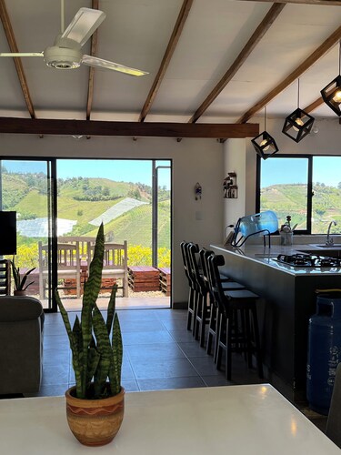 LK| Villa Amore Luxury and Nature with Spectacular Views of Guatapé and El Peñol