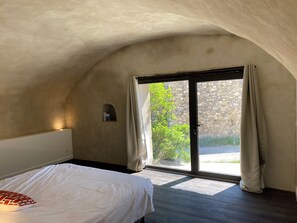 6 sovrum, strykjärn/strykbräda, wi-fi och sängkläder