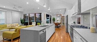 "Redcliffe CBD family beach house" - Redcliffe Q 4020