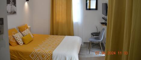 1 bedroom, iron/ironing board, free WiFi, bed sheets