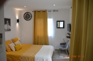 1 室のベッドルーム、アイロン / アイロン台、WiFi (無料)、ベッドシーツ