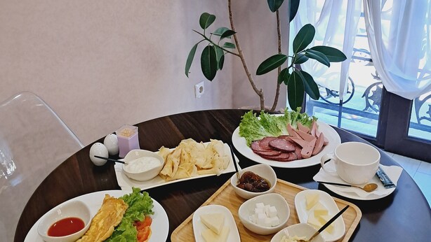 Breakfast meal - Astoria Hotel Zugdidi (Zugdidi)