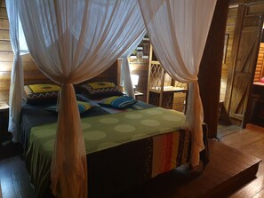 1 Schlafzimmer, Zimmersafe, Bügeleisen/Bügelbrett, Reisekinderbett