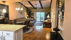 Interior - Great family getaway with indoor and outdoor pool (Branson)