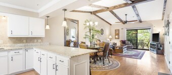 Great family getaway with indoor and outdoor pool