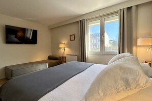 1 bedroom, travel crib, WiFi, bed sheets