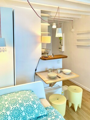 1 soverom, wi-fi (inkludert) og sengetøy