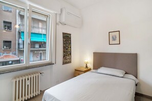 2 bedrooms, free WiFi, bed sheets - Apartment 'Stefy' with Shared Garden, Wi-Fi and Air Conditioning (Imperia)