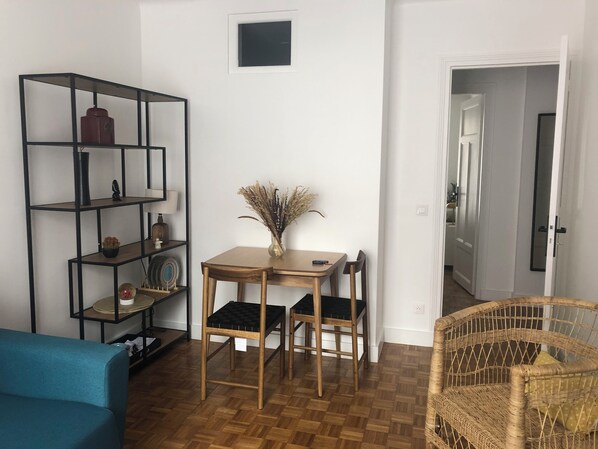 Interior - COSY Belleville briapartment (Paris)