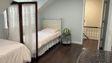 2 bedrooms, WiFi, bed sheets