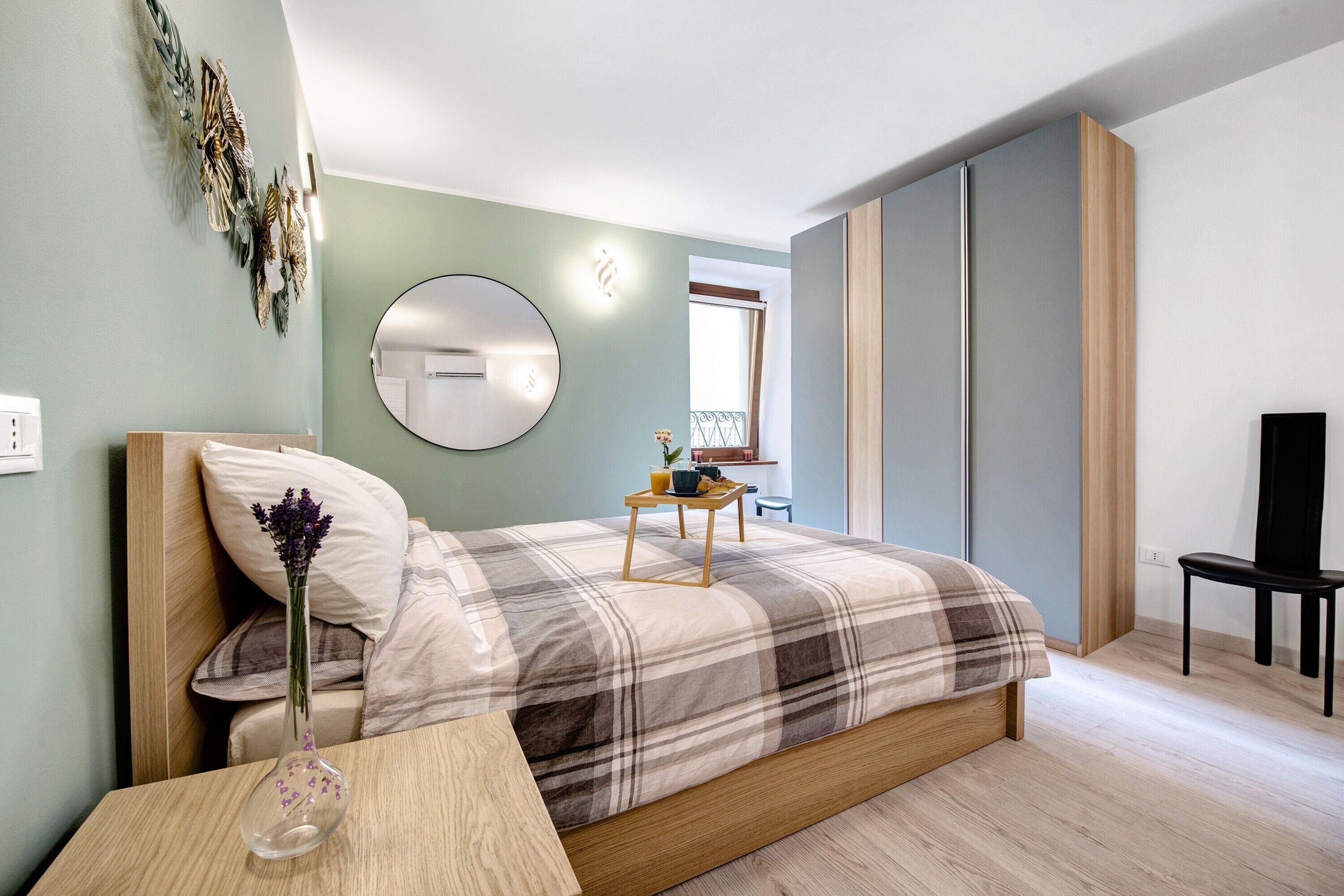 1 habitación, tabla de planchar con plancha, wifi gratis y ropa de cama 