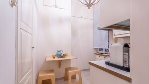 Unclassified image, 4 of 17, button - iFlat | Comfy apt a few steps from the Vatican (Roma)