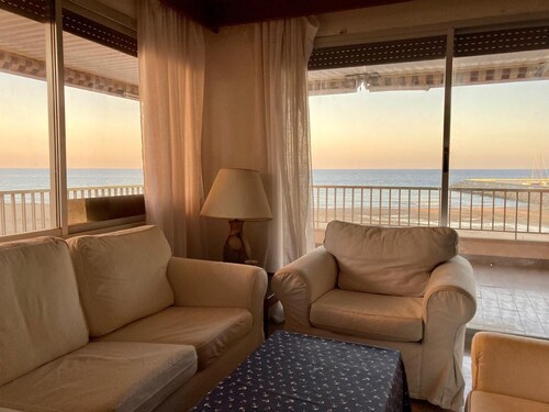 Apartment 'En Primera Línea De Mar' with Sea View, Shared Pool and Wi-Fi