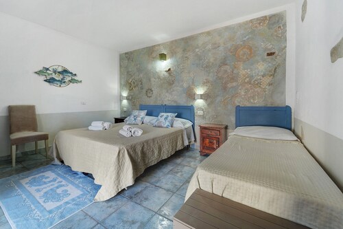 Triple Room with Wi-Fi and Air Conditioning