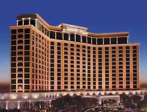 Exterior - Beach House, Sleep 8, Swim Pool, Gated - J72B (Gulfport)