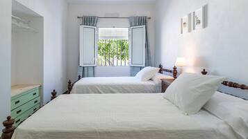 3 chambres, Wi-Fi gratuit, draps fournis