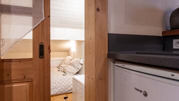 2 Schlafzimmer, Bügeleisen/Bügelbrett, Bettwäsche