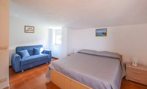2 bedrooms, free WiFi - Apartment 'Appartamento Incantevole In Villa' with Sea View, Wi-Fi and Air Conditioning (Santa Maria)