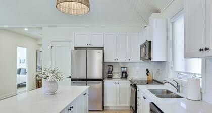 The Silver Cottage (#11)