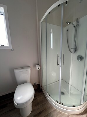 Bathroom - Te Rapa Motor Inn (Hamilton)