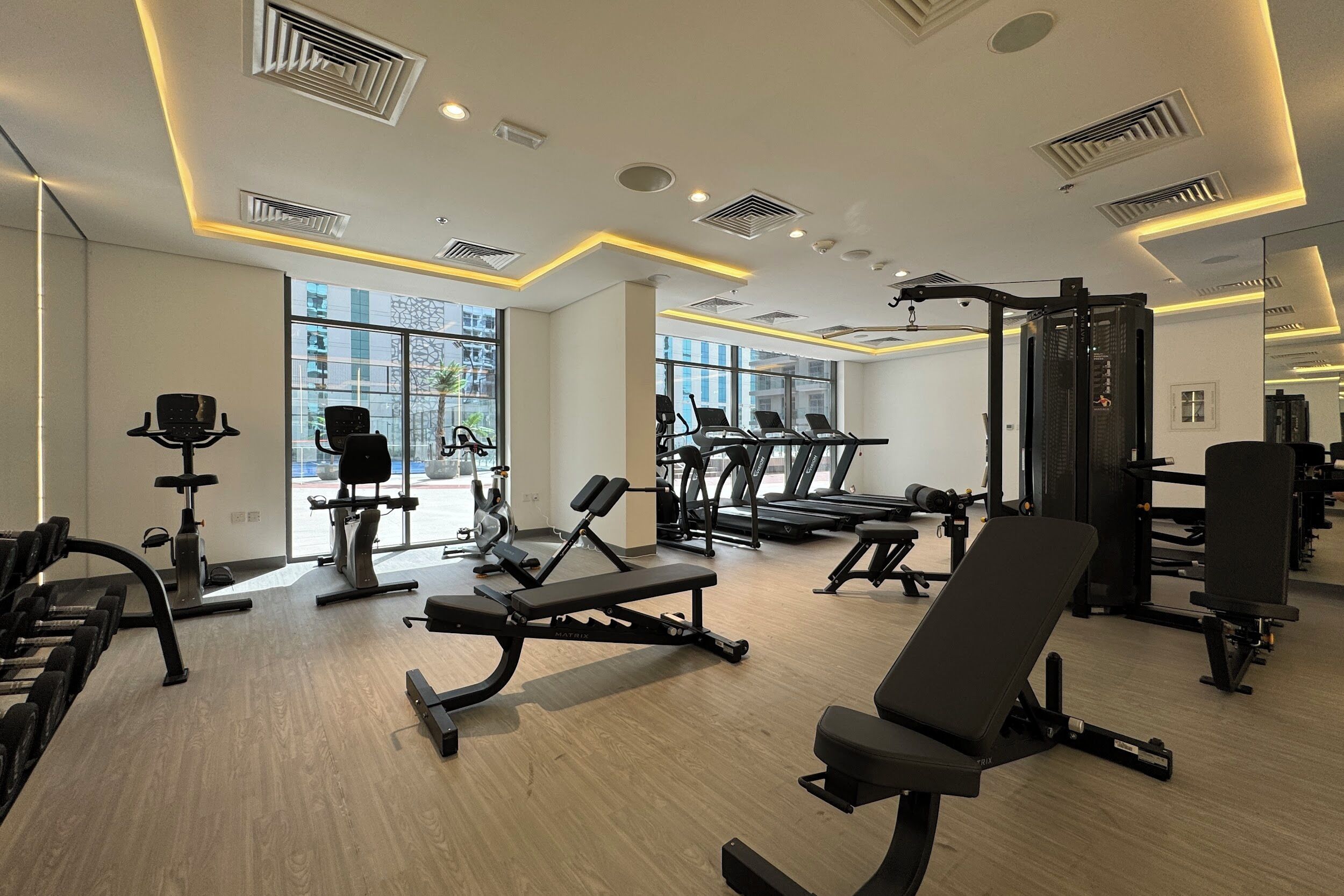 Apartamento Confort, balcón, vistas a la ciudad | 1 dormitorio, sistema de insonorización, tabla de planchar con plancha