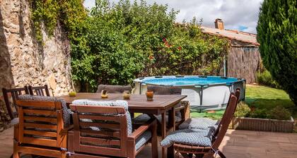 Country House 'El Corral De La Antigua' with Mountain View, Private Terrace and Wi-Fi