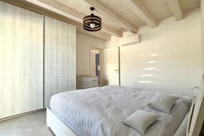 2 bedrooms, WiFi, bed sheets - SE101 - Senigallia, new three-room apartment 100 meters from the sea (Senigallia)