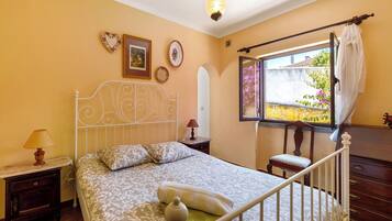 3 dormitorios, wifi gratis, ropa de cama