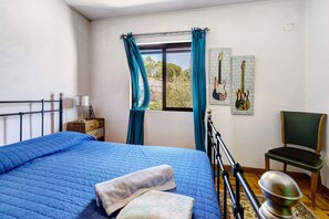 4 bedrooms, free WiFi, bed sheets