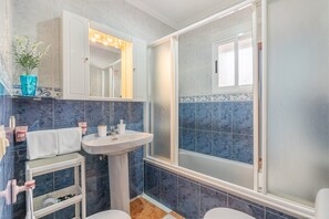 淋浴設備、風筒、提供毛巾